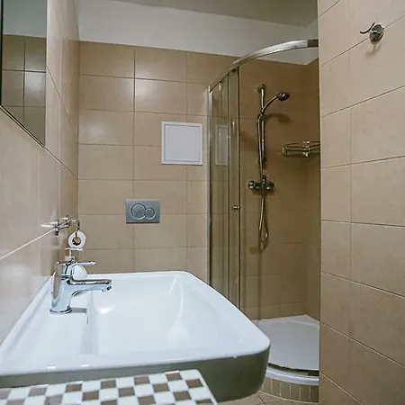 Snajder Apartment, 15min To Old Centre, Self-check In, Free Wifi アパート *